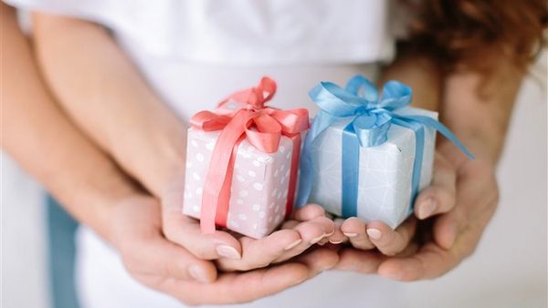 ​Что подарить на рождение ребенка?