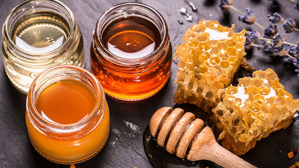 Если употреблять мёд в оздоровительных целях, то только так