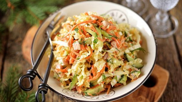 Рецепт салата с корейской морковью и курицей