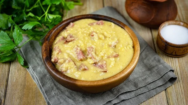 Гороховая каша с ребрышками в мультиварке: рецепт