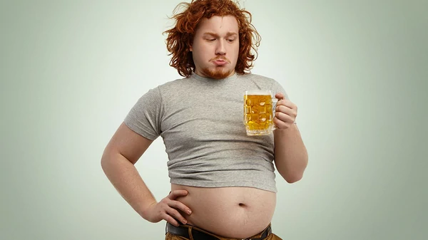 Действительно ли от пива растет живот? Эксперт объяснил это с научной ...