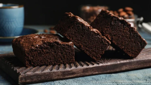 Невероятно легкий рецепт брауни без муки и масла