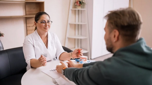 Яким пацієнтам потрібна терапія мовлення