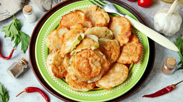 Закуска из помидоров в кляре