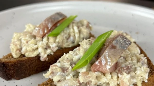 Одесский форшмак: как приготовить изумительную закуску из сельди