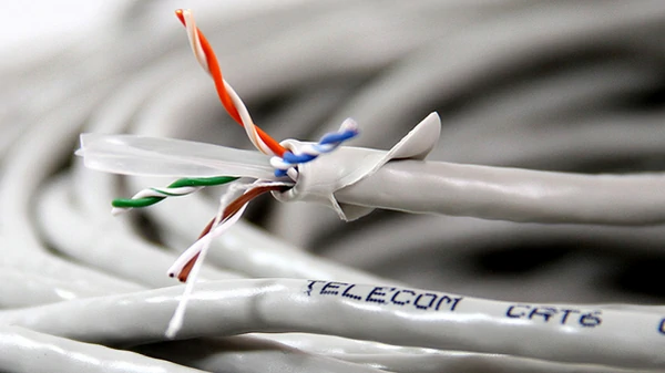 Як вибрати виту пару для відеоспостереження: довжина, екранування, матеріал