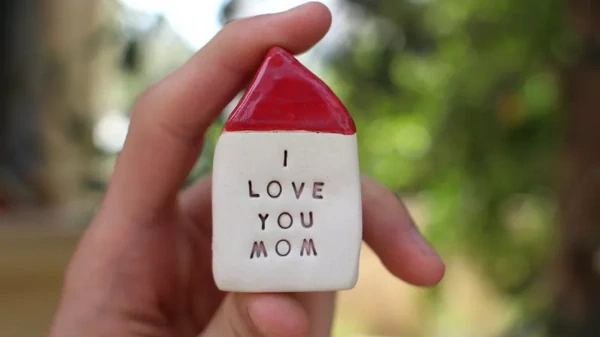 День матери: Что подарить маме на праздник?