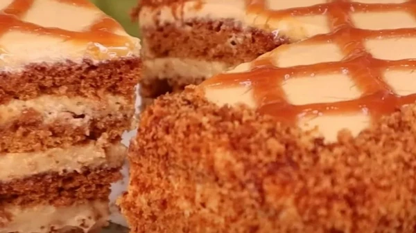 Бюджетный бисквит с карамельным вкусом: вам не понадобятся для него до...