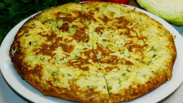 Заливной пирог с капустой без духовки: самый быстрый и дешевый рецепт