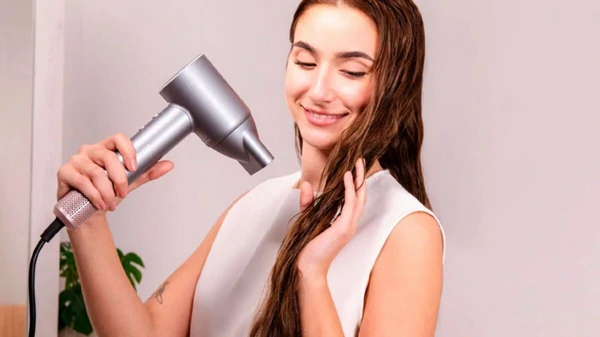 Не только сушить волосы. Как еще можно использовать фен в быту