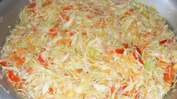 Салат «Белоцерковский»: рецепт вкуснейшей заготовки на зиму