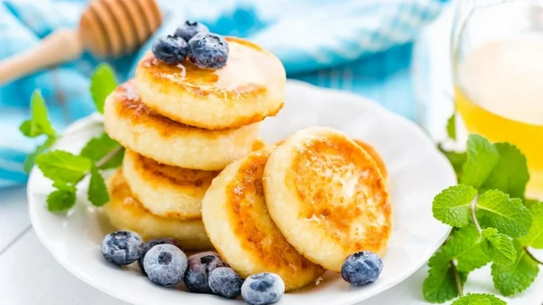 Вкуснее, чем на сковороде: нежнейшие сырники в мультиварке