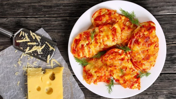 Сочная курица «По-французски» в духовке: готовлю каждый день и не надо...
