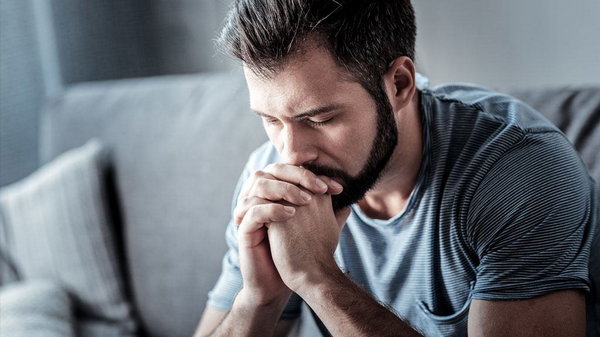 Это не просто грусть: 5 серьезных симптомов депрессии