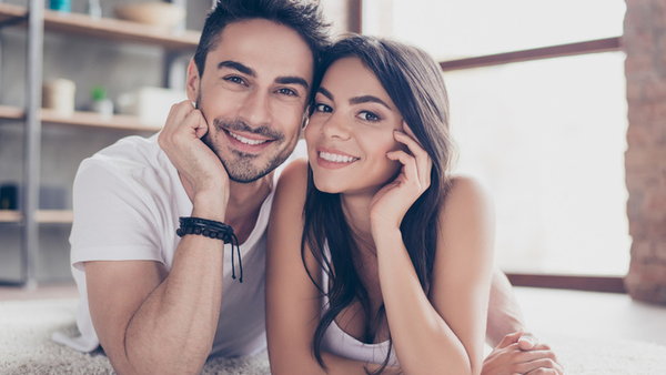 6 причин, почему счастливые пары не афишируют отношения в социальных сетях
