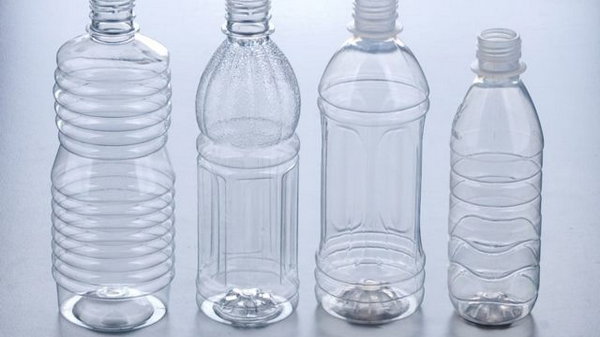 Зачем наполнять цементом пластиковые бутылки