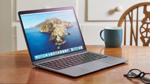 Стоит ли своих денег MacBook 2020?