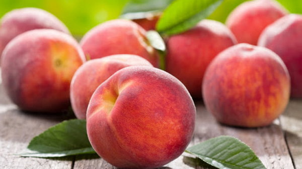 Персик – состав, польза, вред и правила выбора