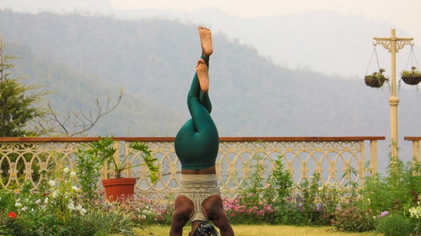 Как утренняя йога влияет на состояние вашего тела и разума