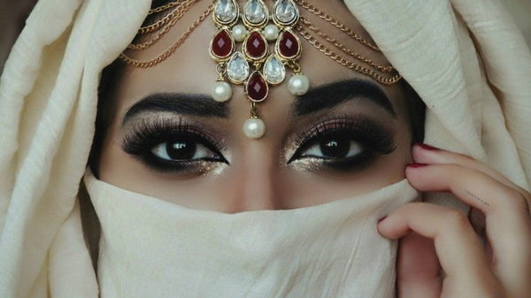 Арабский макияж – создаем образ