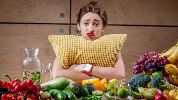 Съесть и загрустить. Какие продукты вызывают депрессию?