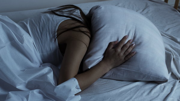 Как избавиться от бессонницы ночью без снотворного