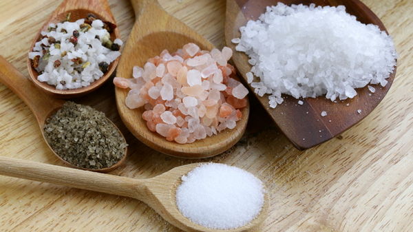 Чем полезна ванна с морской соли?