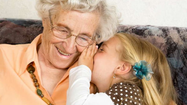 Найдете себя в списке? 6 типов бабушек, которые обожают своих внуков