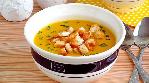 Тыквенный суп-пюре с ароматными сухариками