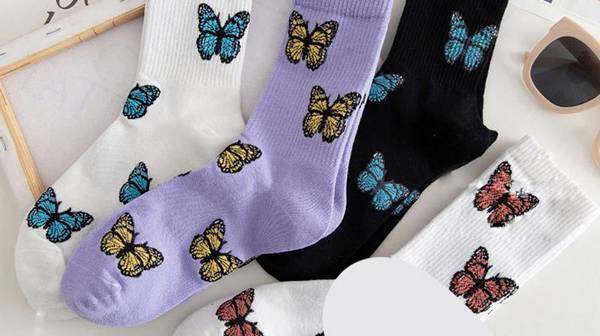 Як вибрати і де купити жіночі шкарпетки оптом?