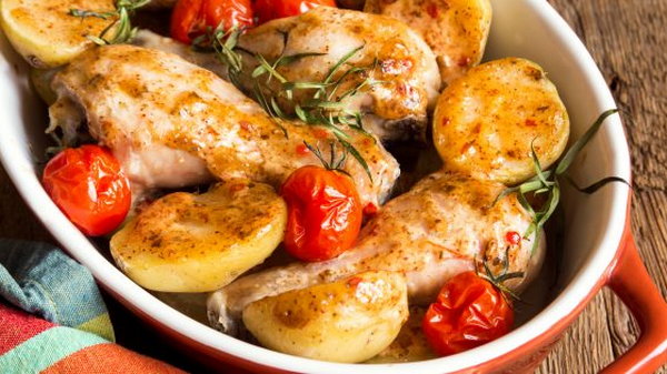 Курица кусочками запеченная в фольге в духовке рецепт приготовления