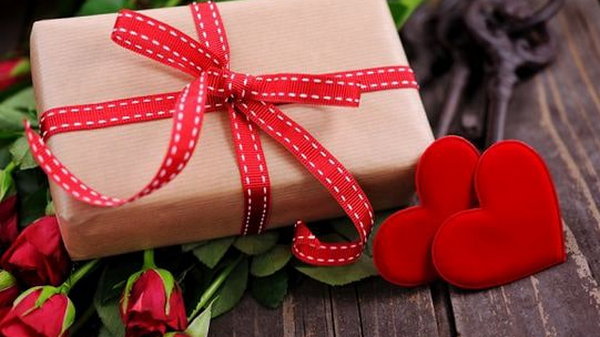 Что подарить жене на день святого Валентина