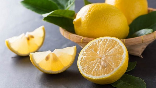 Медики озвучили полезные свойства лимона