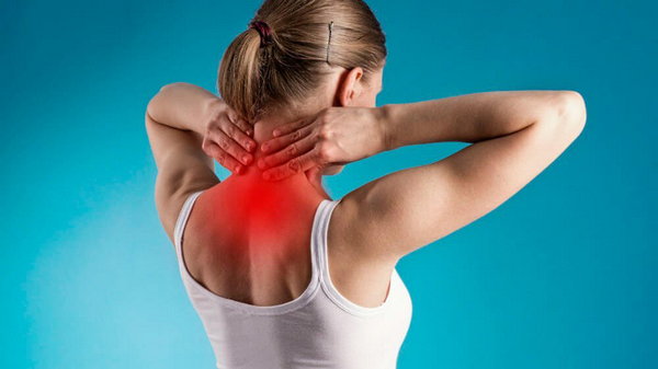 Болит шея ? как шейный остеохондроз влияет на наше состояние