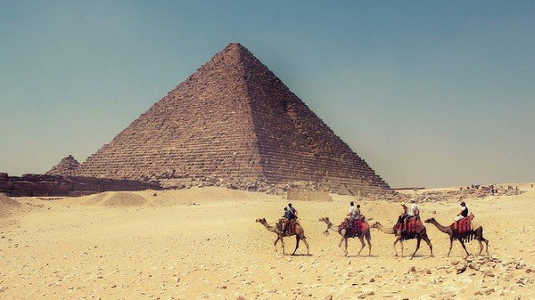Полезные свойства пирамид