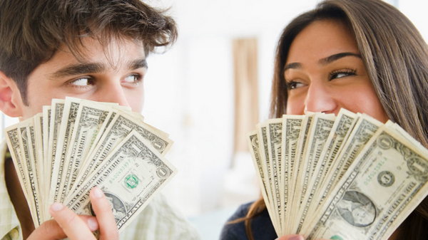 Два типа отношения к деньгам, которые определяют всю нашу жизнь