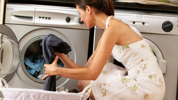 Эти 5 хитростей помогут сохранить вашу стиральную машинку в чистом