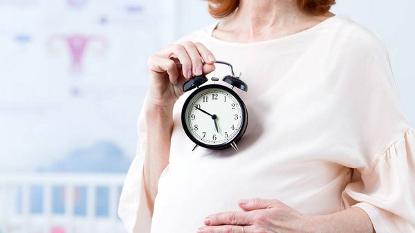 Безопасна ли поздняя беременность