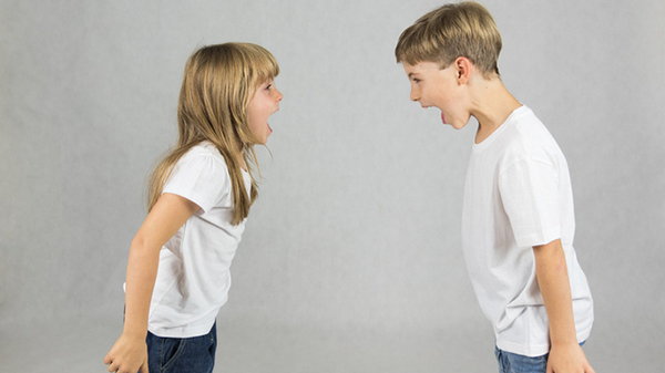 Почему нельзя вмешиваться в детские конфликты